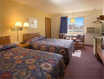 Super 8 By Wyndham Socorro Motel Room photo